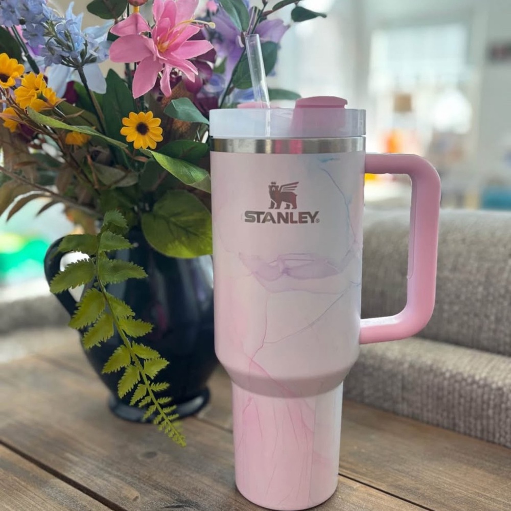 Stanley Pink tie dye 40oz tumbler